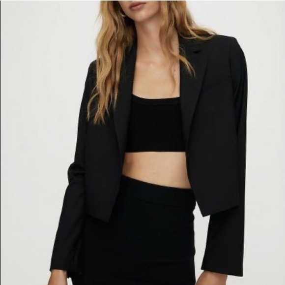 ARITZIA BABATON Power Hip Crop Blazer Black Short Open Jacket Size 12 - Picture 9 of 14